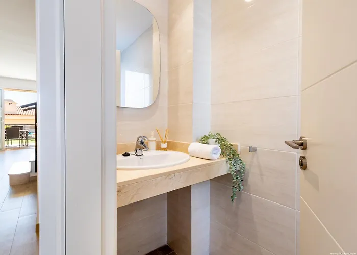 Дом отдыха Eden Luxury Пуэрто-де-Сантьяго